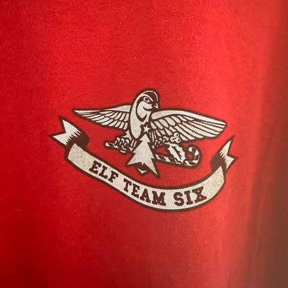 Club Grunt Style men’s red XXL ELF Team Six tee - Picture 3 of 6